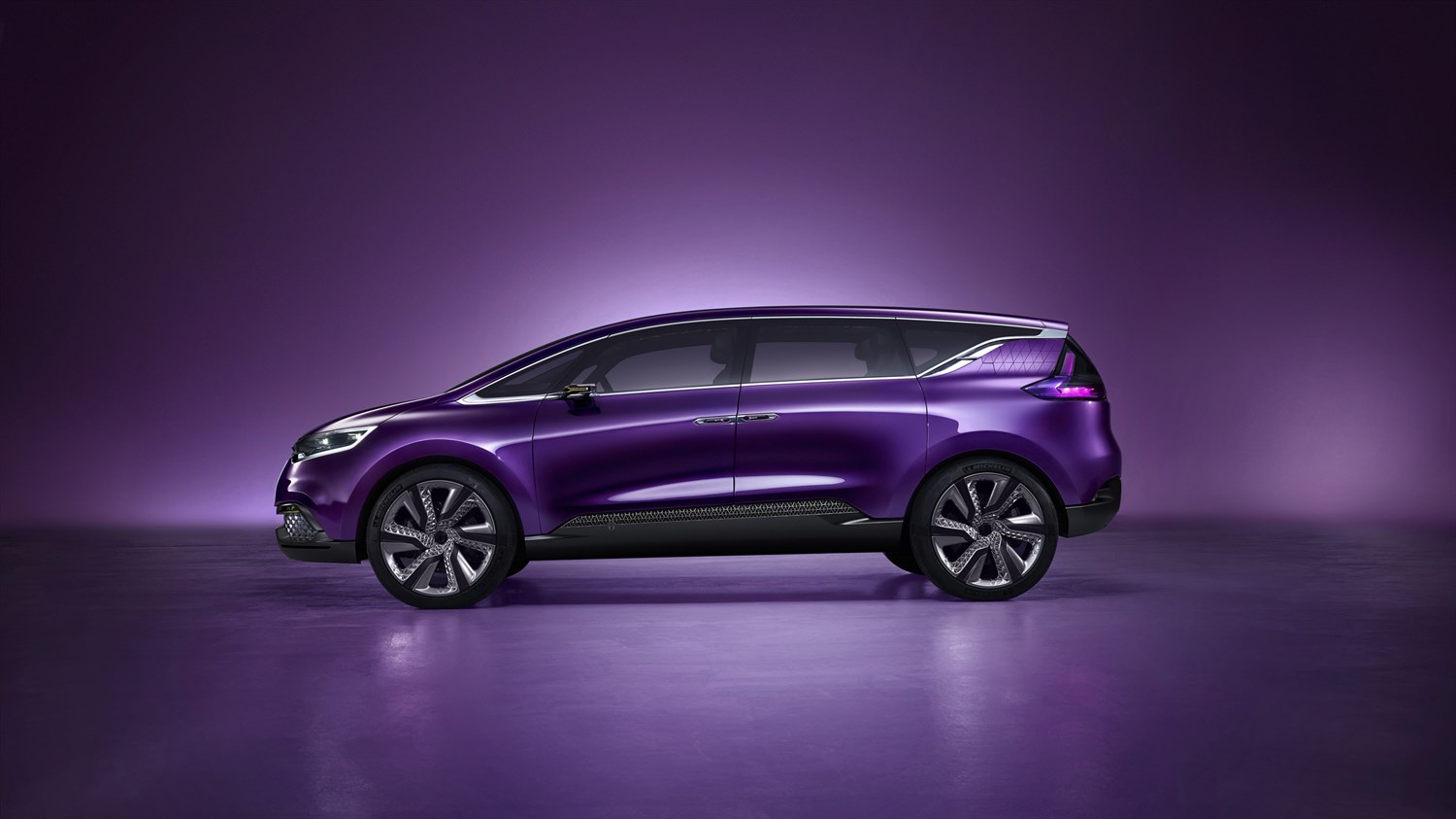 Renault INITIALE PARIS Concept - vue de profil du véhicule