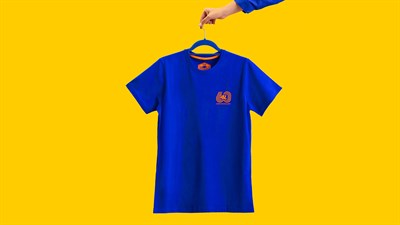 60 ans 4L  - t-shirt bleu